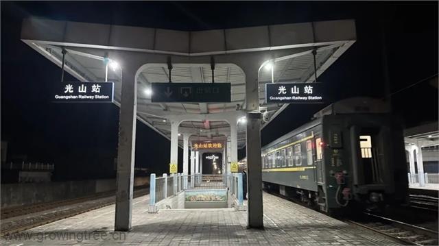 8ee0a8559a99980e9633190b63d2f4c4.jpg 8ee0a8559a99980e9633190b63d2f4c4.jpg