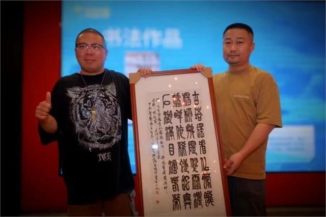 奥莱1.jpg 奥莱1.jpg